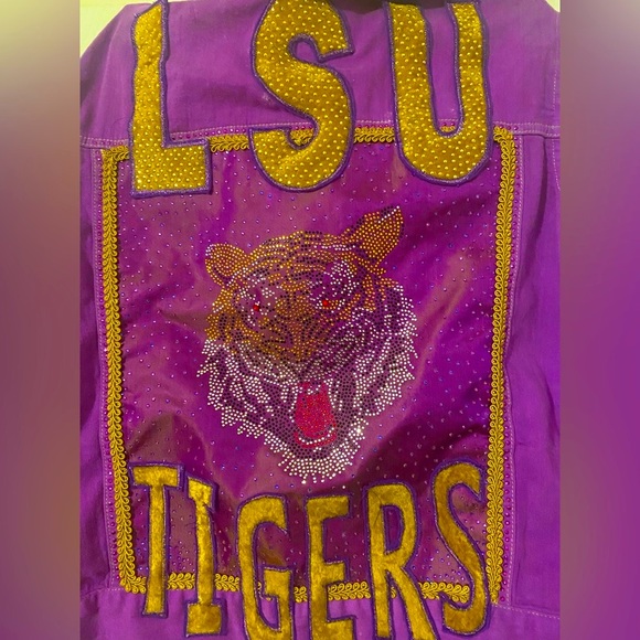 LSU Custom Vintage Denim Jacket Size Large - Picture 1 of 3